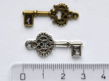 Obrázek k výrobku 16911 - Přívěšek - klíček